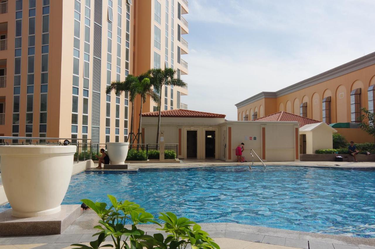 Luxe In Venice Aparthotel Taguig Εξωτερικό φωτογραφία