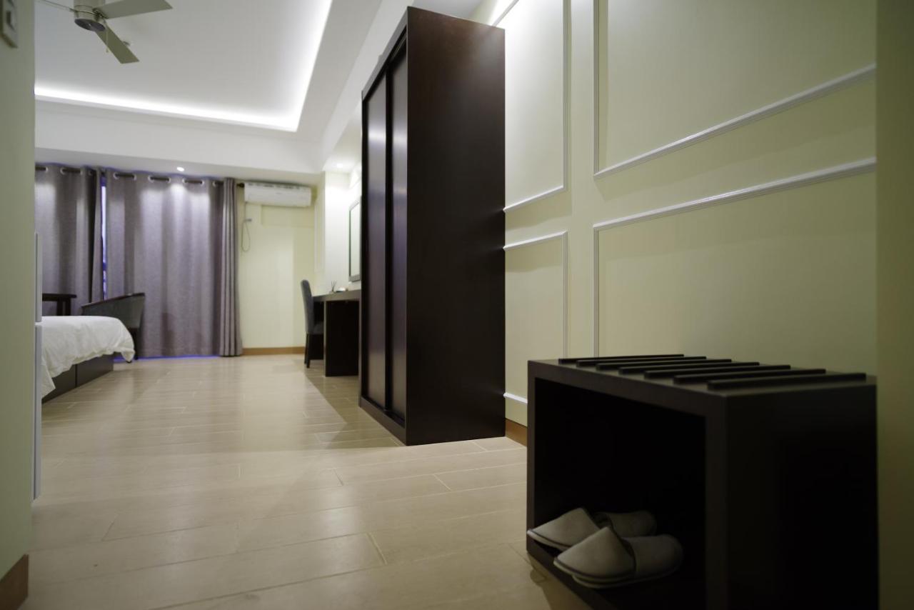 Luxe In Venice Aparthotel Taguig Εξωτερικό φωτογραφία